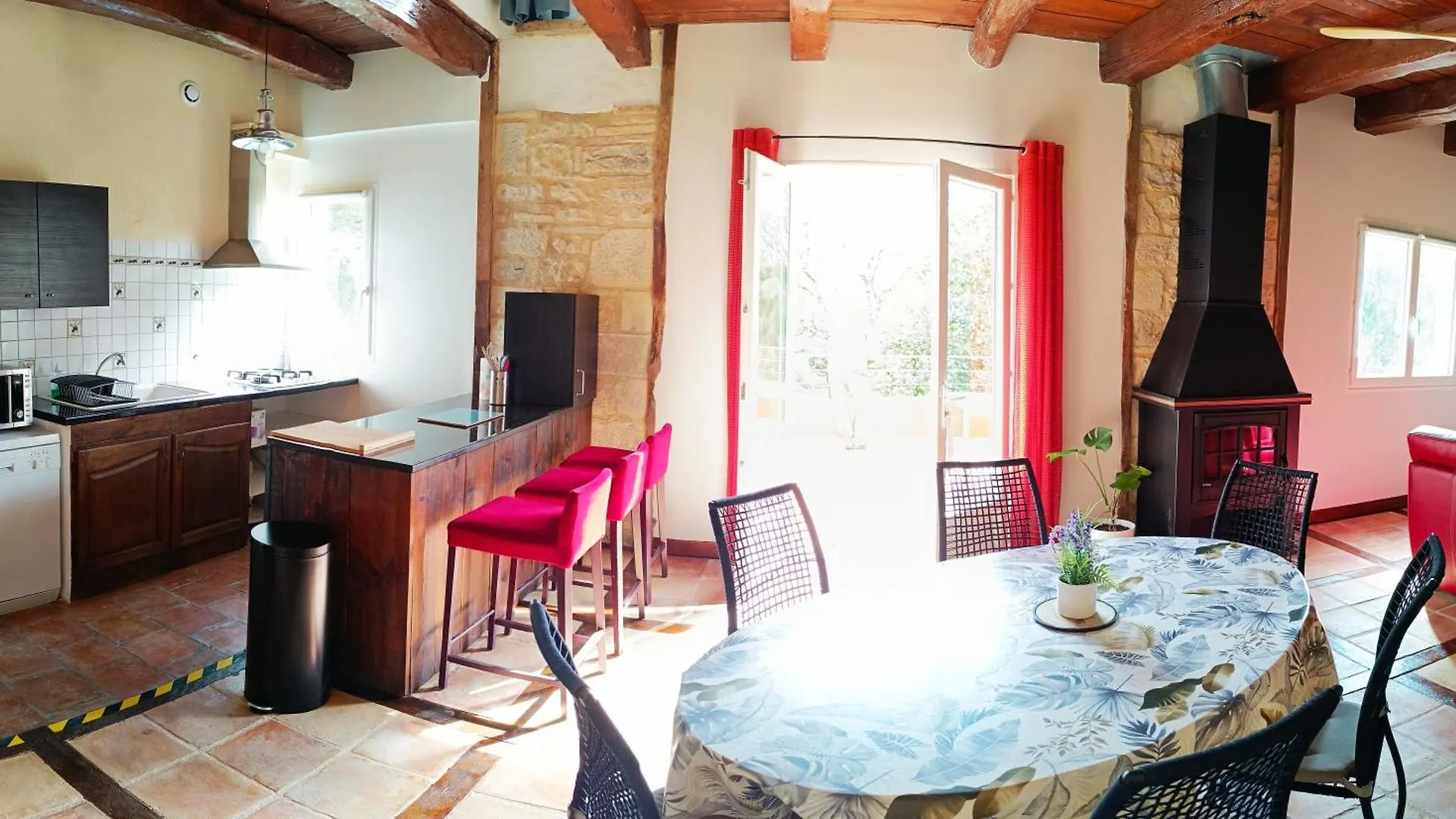 Le Flacon De La Verrouille Bruniquel Bed and Breakfast